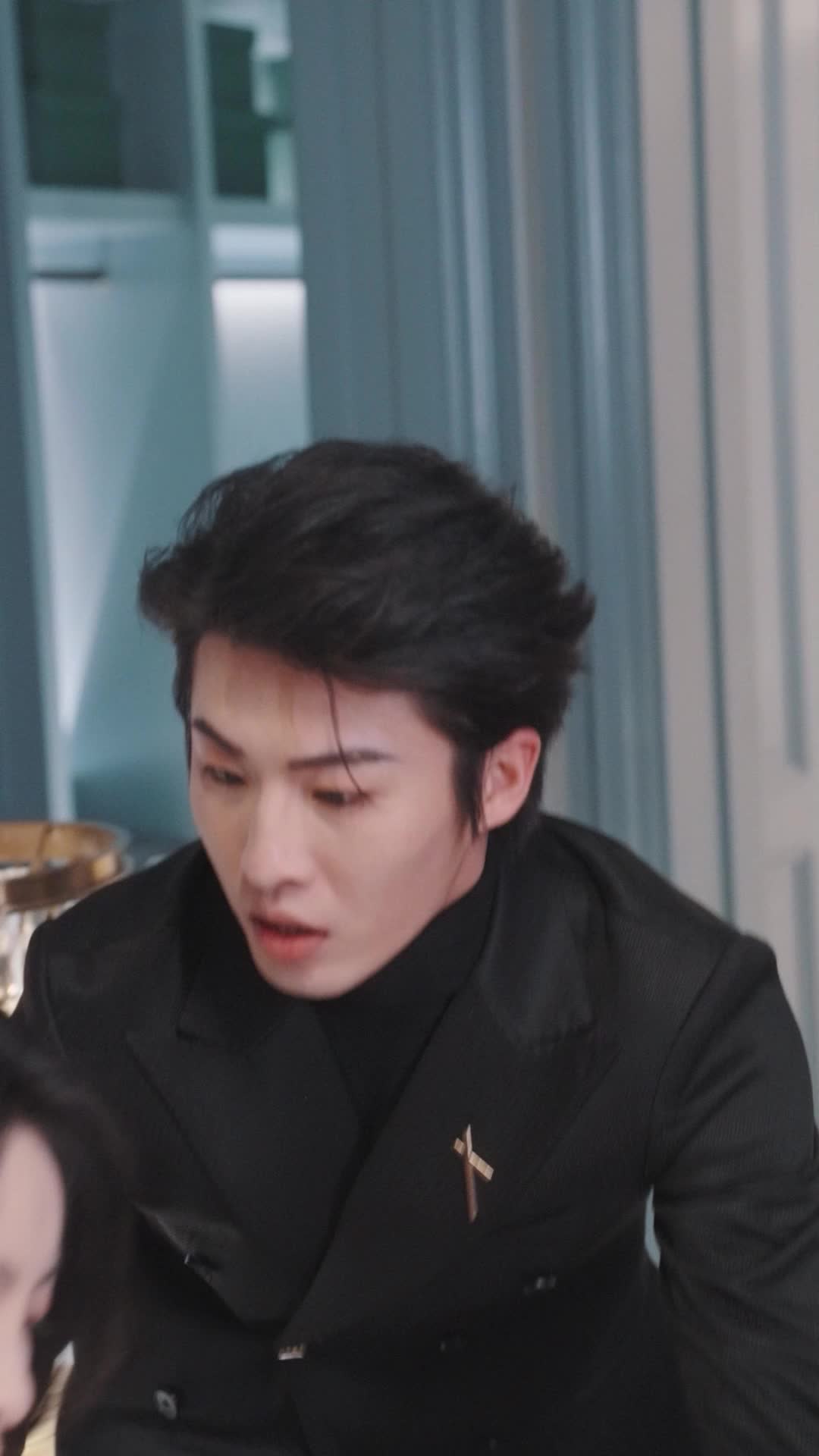 Tập 45 - Là Ai Chẳng Vướng Bụi Trần